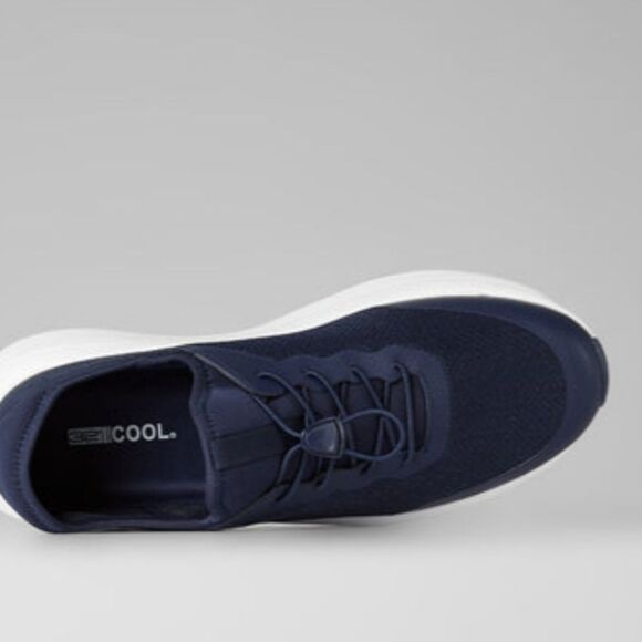 32 Degrees Cloudy Sneakers - Picture 4 of 6